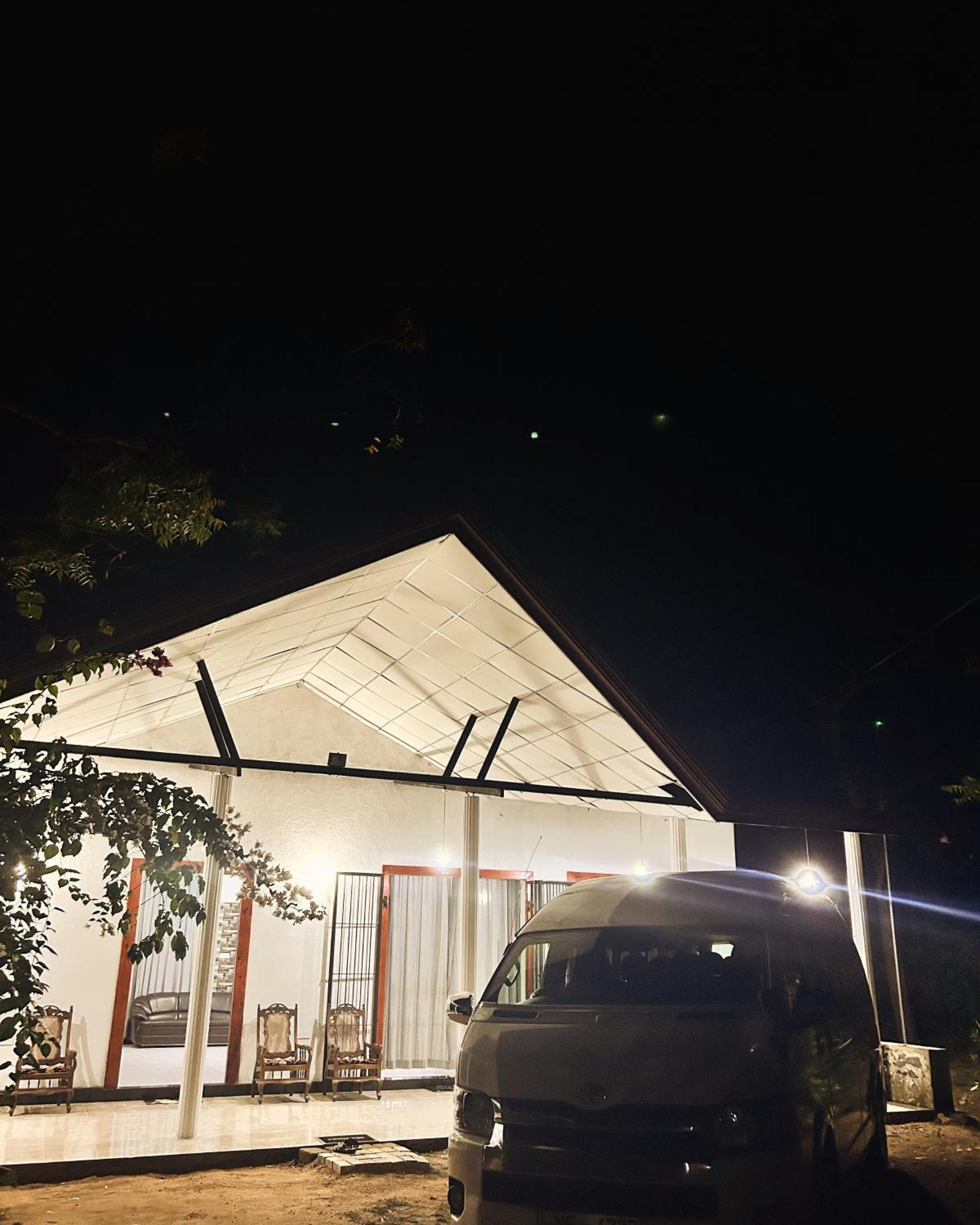 Neem Holiday Bungalow Yala Tissamaharama Exterior foto